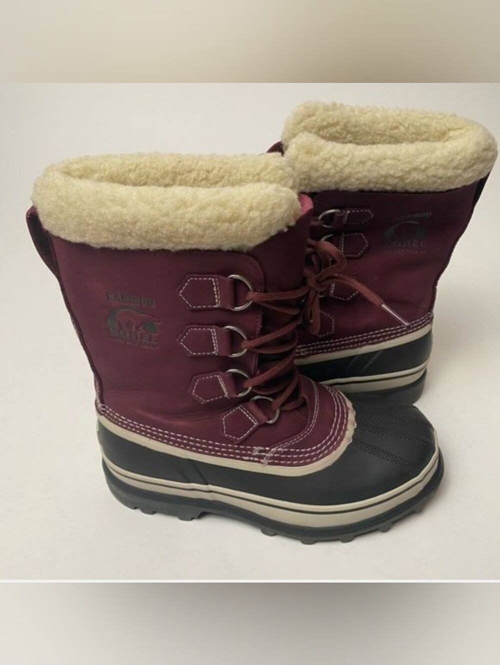 Sorel Caribou Winter Snow Boots Women’s size 8 Maroon Insulated